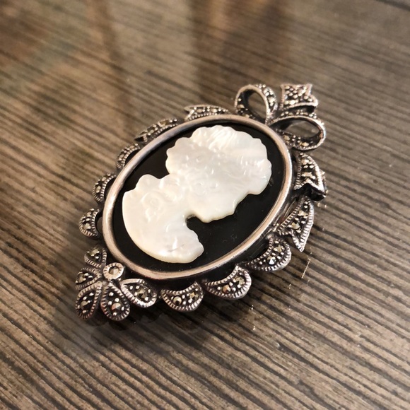 Vintage Sterling Silver, Marcasite, Onyx, & Mother of Pearl Cameo - Picture 3 of 16